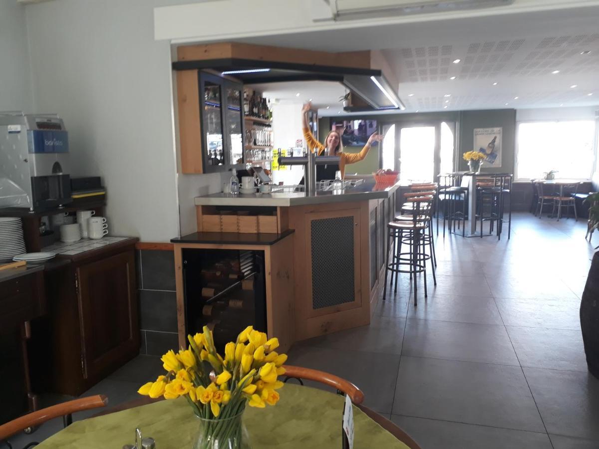 Auberge Des Avenieres Les Avenières エクステリア 写真